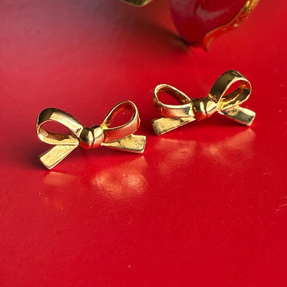 kate spade Gold Bow Earrings - Picture 2 of 5